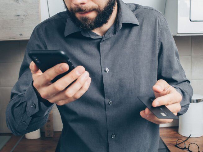 Como usar o limite do cartão com segurança: riscos e proteções para crédito rápido